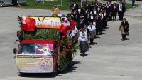 Float parade lifts spirits amid the Covid-19 pandemic