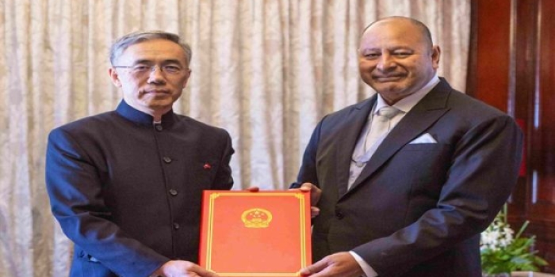 New Chinese Ambassador to Tonga presented Letter...