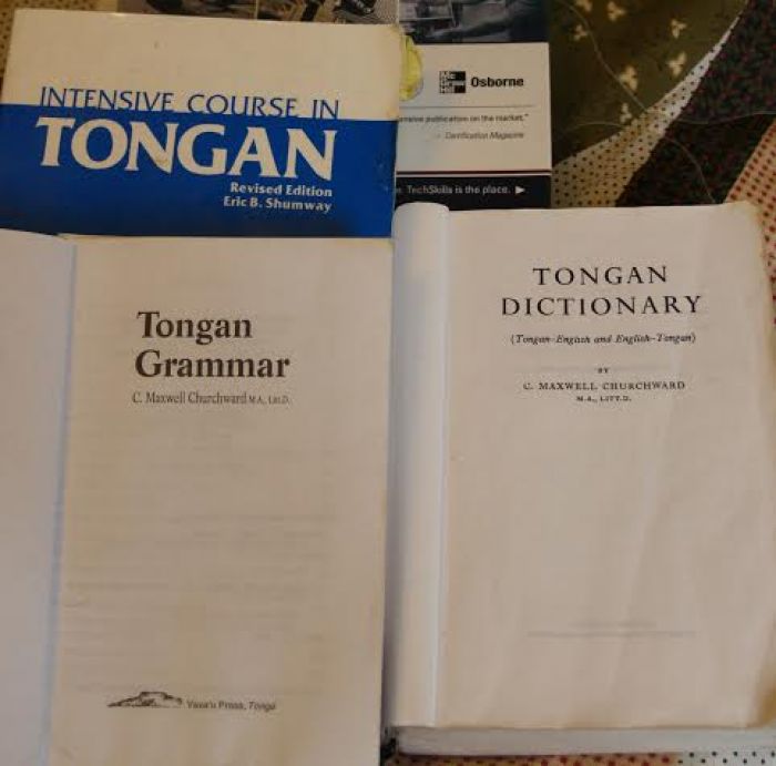 Totofa &#039;o Nuku&#039;alofa: Maumau‘i Lea faka-Tongá ‘e he Kakai Tongá Pē