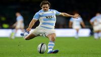 Argentinian Puma #10 Nicolás Sánchez, recorded their first win ever against New Zealand as they played near-perfect rugby to a 25-15 first-ever defeat of the All Blacks, in their Tri Nations Test in West Sydney on Saturday. Sánchez scored a converted-try and kicked 6 penalties and a conversion. (Planet Rugby photo).