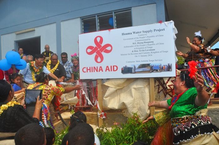 Hon. Tevita Lavemaau &amp; H.E. Ambassador H.E. Huang Huaguang and People of Houma