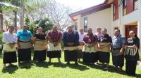  Hon. Hu’akavameiliku, Tonga’s Minister of Education and Training with participants from Tonga
