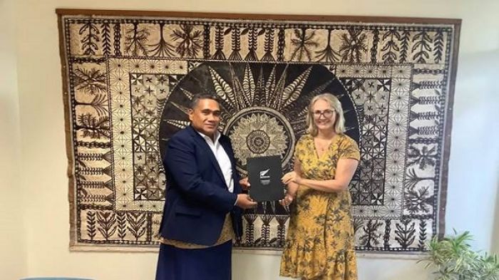 NZ High Commissioner provides funding to phase out Single Use Plastics in Tonga