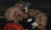Action between Tongan born Sitaleki Maka box Junior Farzan Ali during the Toe - 2 -toe promotions at Prince Charles park in Nadi last night. Photo: Fiji Sun