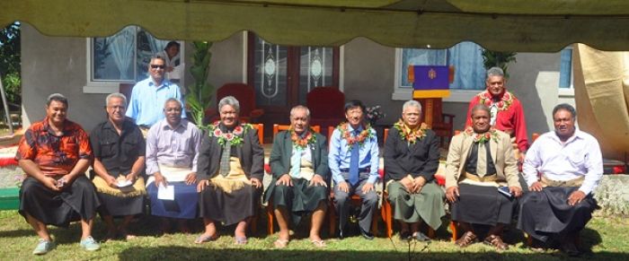 H.E. Huang Huaguang, Ambassador of the People’s Republic of China and Mr. Penisimani Fifita, Member of Parliament for Tongatapu No.9 and representatives from the Ministry of Infrastructure joined the celebration