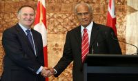 NZ Prime Minister John Key and Tonga&#039;s Prime Minister &#039;Akilisi Pohiva