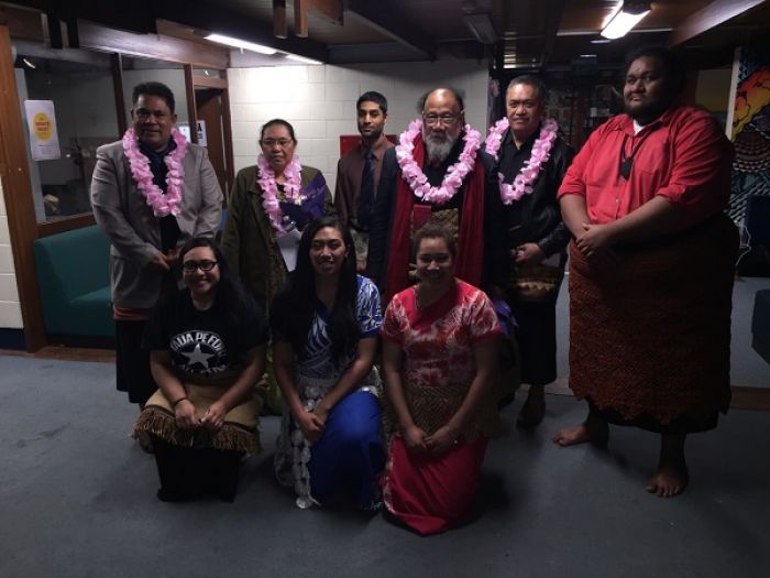 Mei hema ki mata‘u – ‘Otu mu‘a: Melaia Māhina, Seini Fakafehi Nofo-‘i-Lelenga Lātū, Rowen Kavaliku; ‘Otu mui: Fetongikava Dr Viliami Uasikē Lātū, Faifekau Mele Suipi Lātū, Shailen Seram, Palōfesa Hūfanga Dr ‘Ōkusitino Māhina, Tu‘ifonualava Kaivelata, ‘Īsoa Kavakimotu.