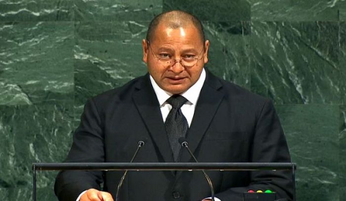 Tama Tu'i Tupou VI lolotonga 'Ene Tō Folofola