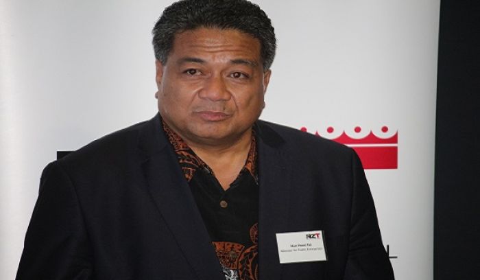 Hon. Poasi Tei Minisita ki he Ngaahi Pisinisi &#039;a e Pule&#039;anga