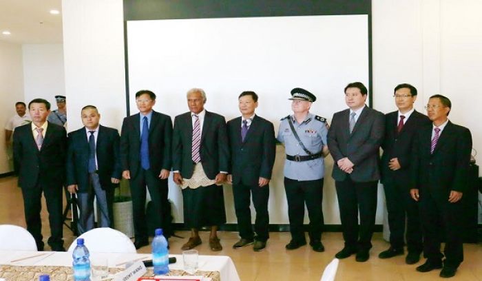 Prime Minister &#039;Akilisi Pohiva, Commissioner of Police Steven Caldwell and members of the Chinese Community in Tonga