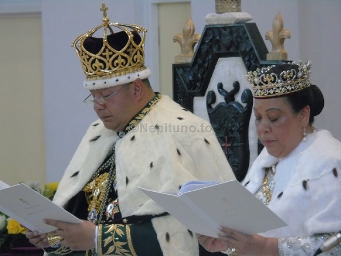 Kingi Tupou VI &amp; Kuini Nanasipau&#039;u Tuku&#039;aho