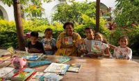 Olini Fonua and some of her students